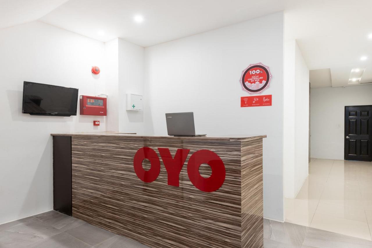Hotel Oyo 121 Nakpil Manila
